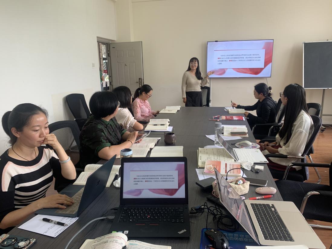 8be93264eba8d93bdd3939888d0a0e1